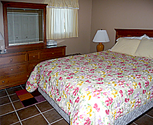 Bedroom with Queen Bed